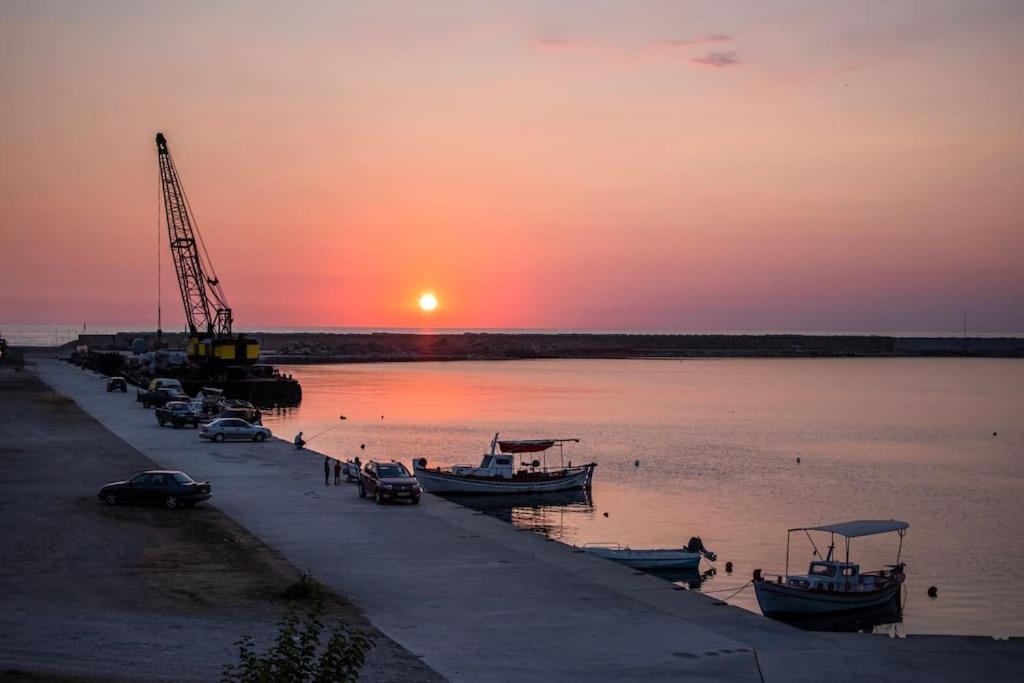 Phaos I Lägenhet Kyparissia Exteriör bild