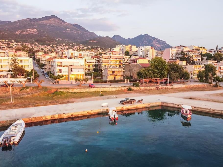 Phaos I Lägenhet Kyparissia Exteriör bild